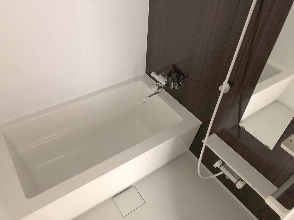 バス・シャワールーム　浴室