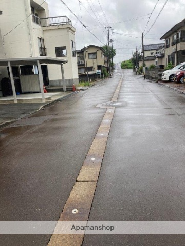 その他　前面道路（その他）まで0m
