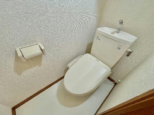 トイレ　設備・仕様は号室により異なる為、現況を優先いたします。