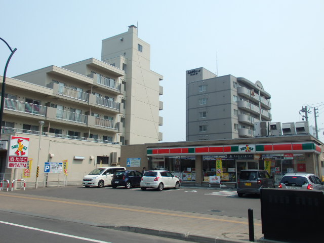 コンビニ　サンクス（コンビニ）まで125m