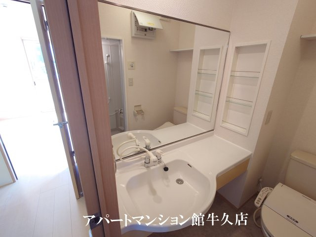 洗面設備　大型洗髪洗面化粧台