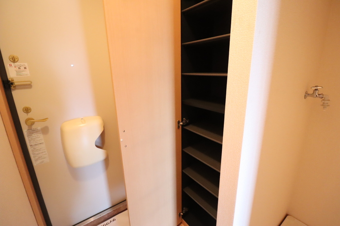 玄関　シューズボックス