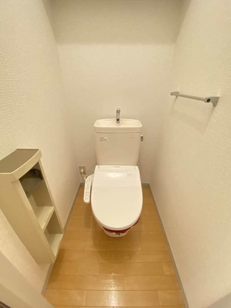 トイレ　トイレ