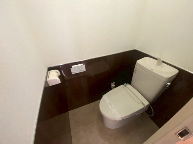 トイレ　温水洗浄便座付
