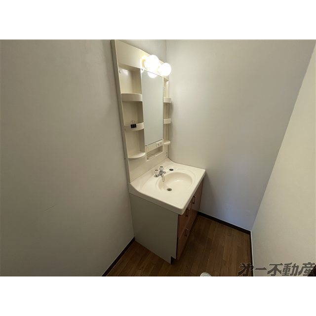 洗面設備　洗面化粧台