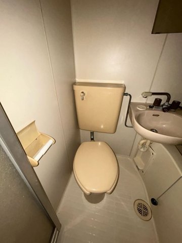 トイレ　ゆったりとした空間のトイレです