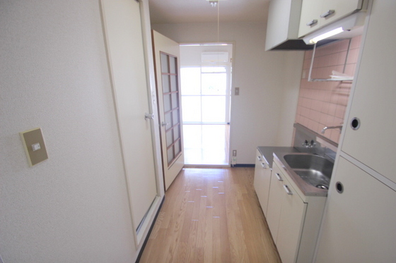 玄関　※別部屋の写真です