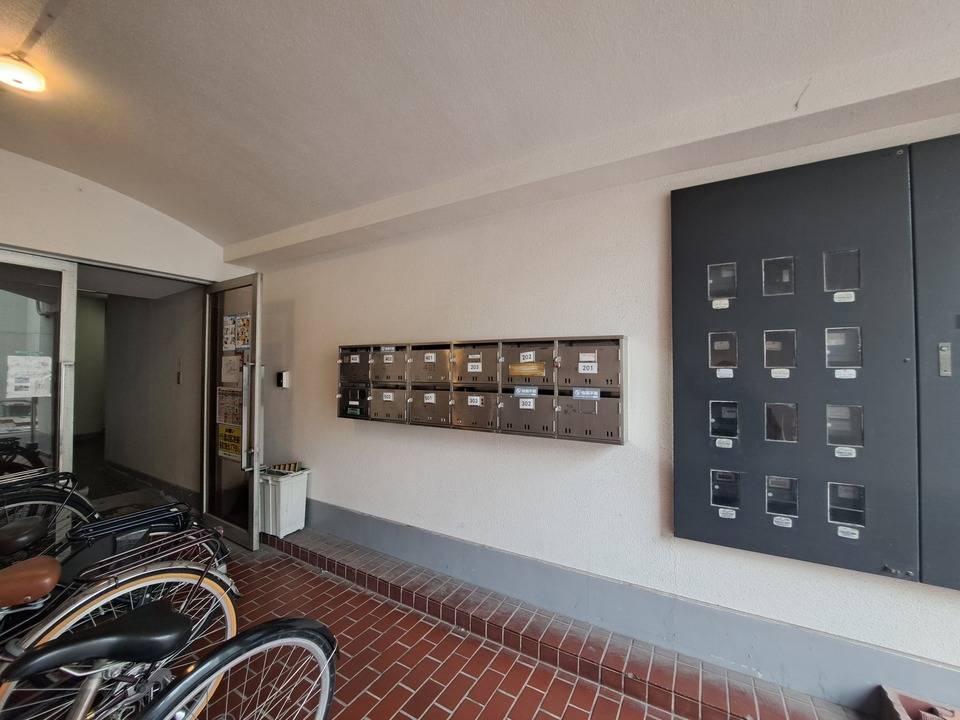 エントランス　メールBOX