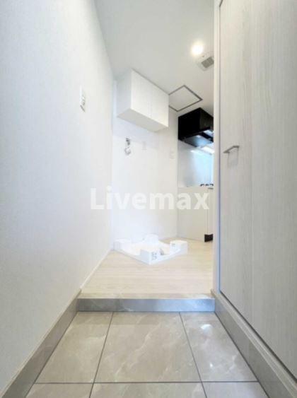 玄関　家具家電付き