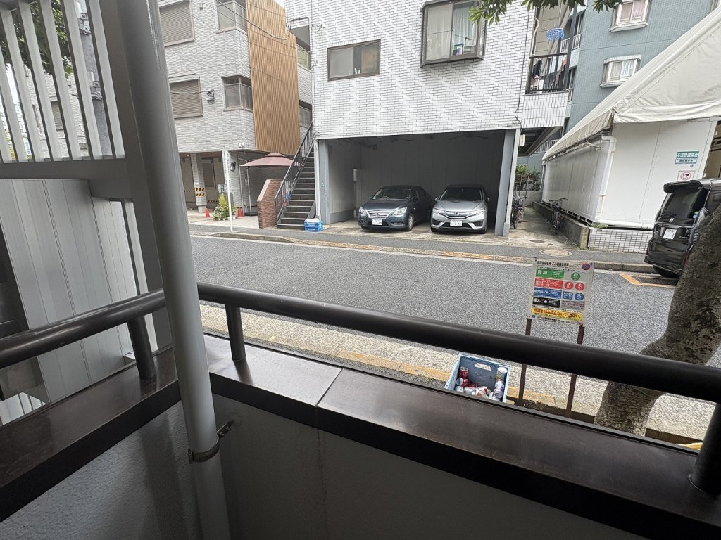 バルコニー　東向きバルコニー