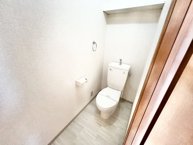 トイレ　※別部屋参考写真