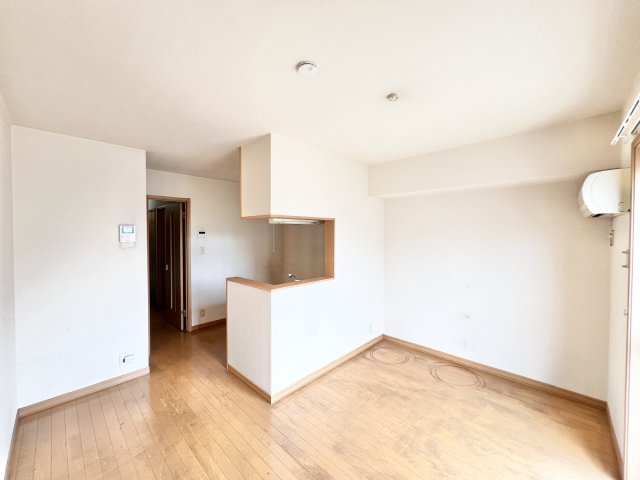 居室・リビング　※別部屋参考写真