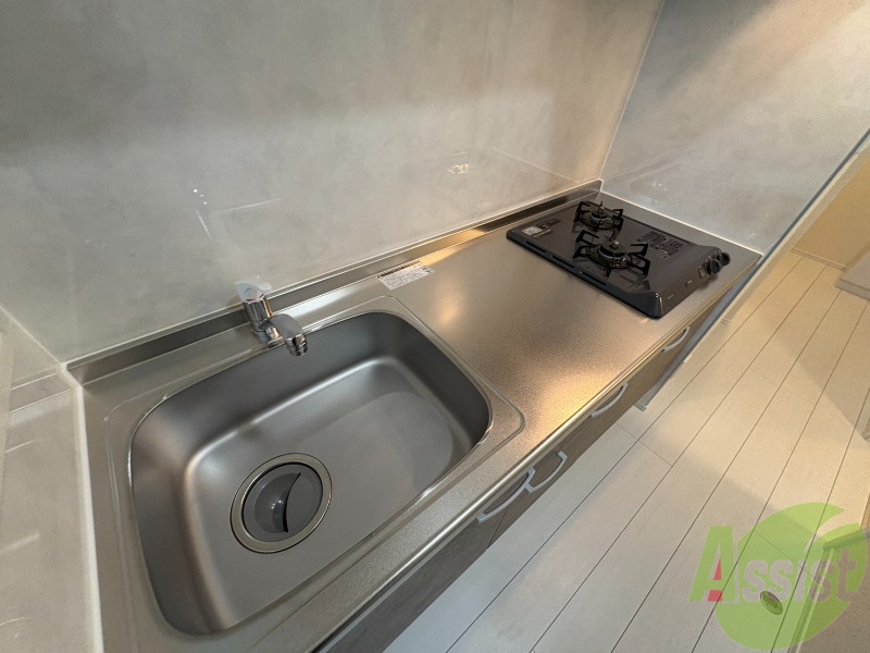 キッチン　キッチンには作業場もあります。料理も捗りますね。