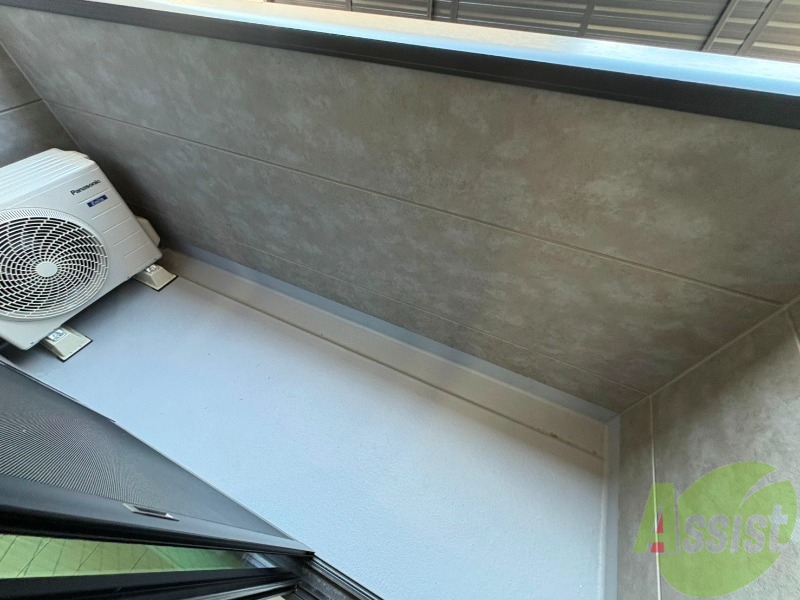 バルコニー　バルコニーが付いているので晴れた日は洗濯物が沢山干せますね