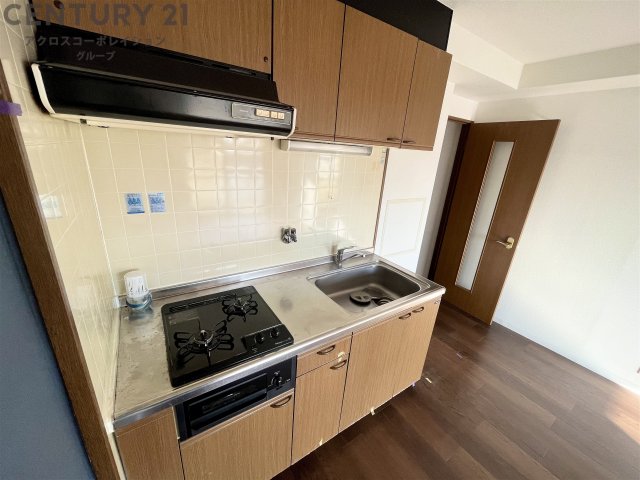 キッチン　ガスコンロ付きのシステムキッチンです！