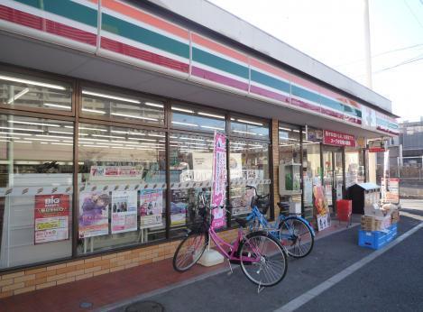 コンビニ　セブンイレブン板橋高島平１丁目店（コンビニ）まで150m