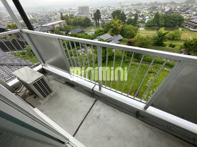 バルコニー　高台に付眺望良好。