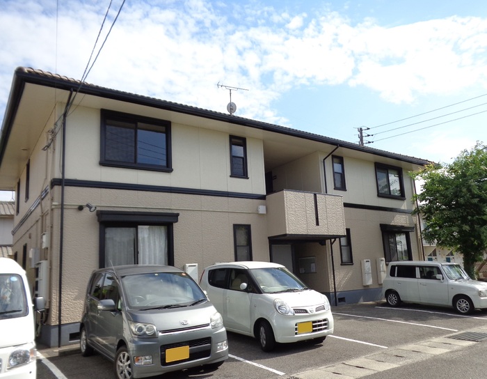 駐車場　駐車場完備です