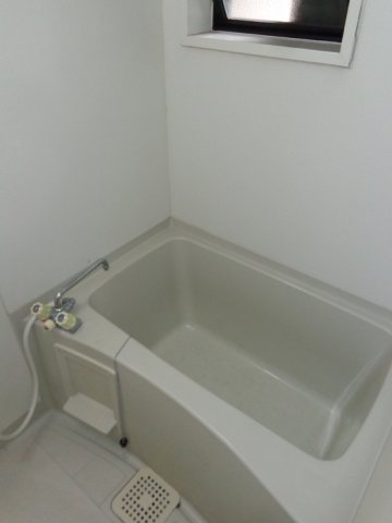 バス・シャワールーム　お風呂で日々の疲れを落としましょう