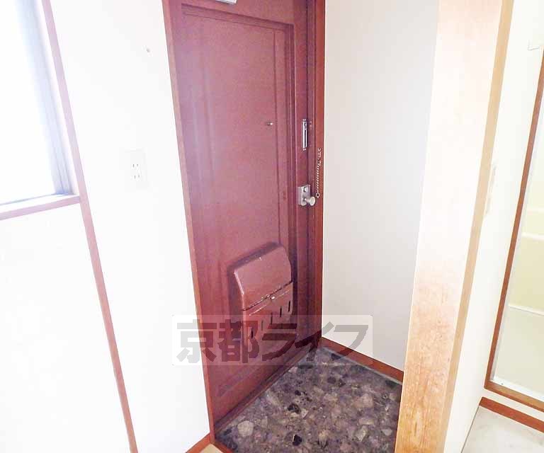 玄関　玄関ホールです