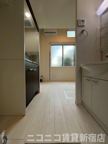 玄関　別号室イメージの為、現状を優先致します。