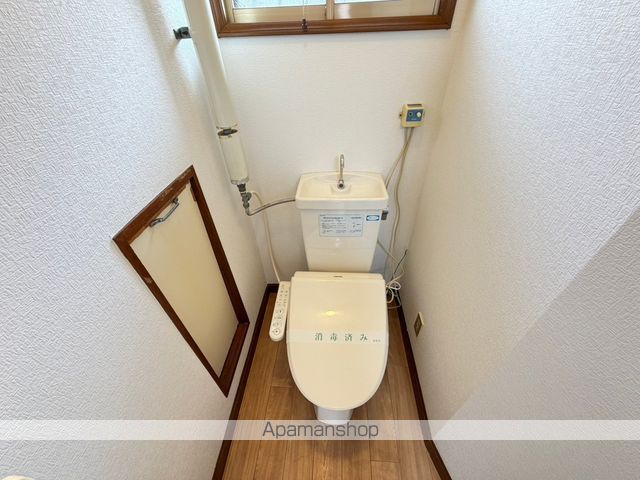 ロイヤルハイツ1.7のトイレ写真