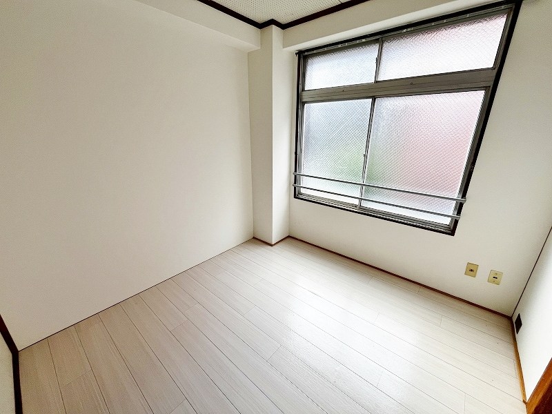 バルコニー　★洋室6帖★