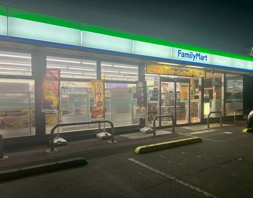 コンビニ　ファミリーマート 新居浜萩生店（コンビニ）まで1942m