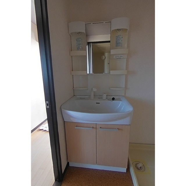 洗面設備　洗髪洗面化粧台