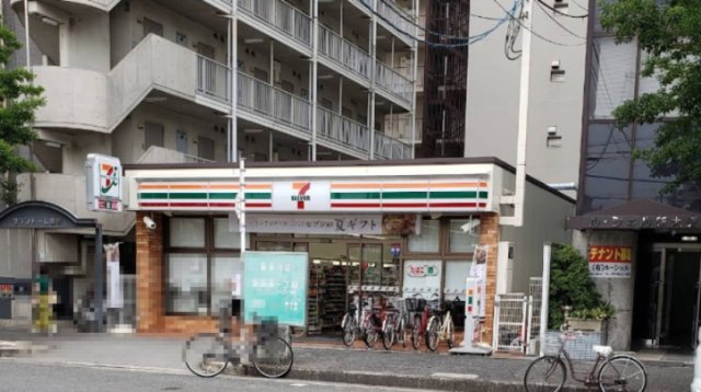 眺望　セブン-イレブン 大阪東淀川店