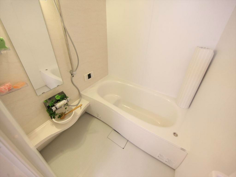 バス・シャワールーム　一坪風呂　追い焚き機能付