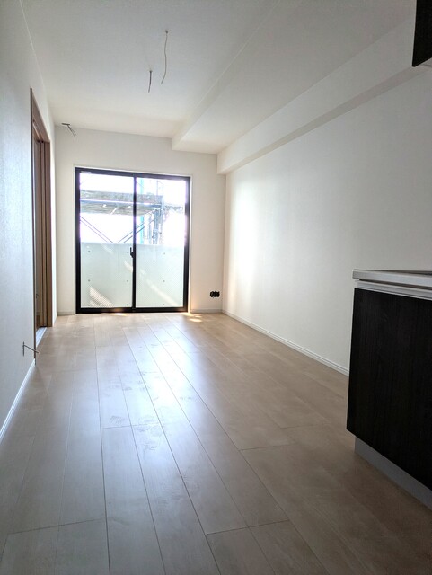 居室・リビング　※現在建築中　３０３号室モデルルームの写真です