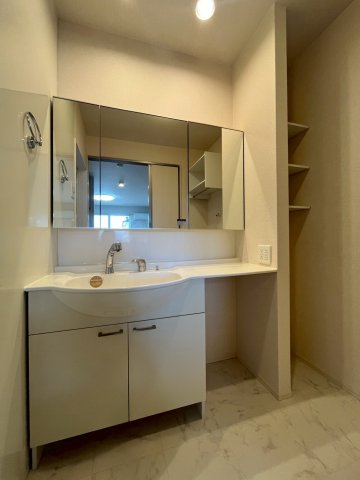 洗面設備　忙しい朝には欠かせない洗面所です