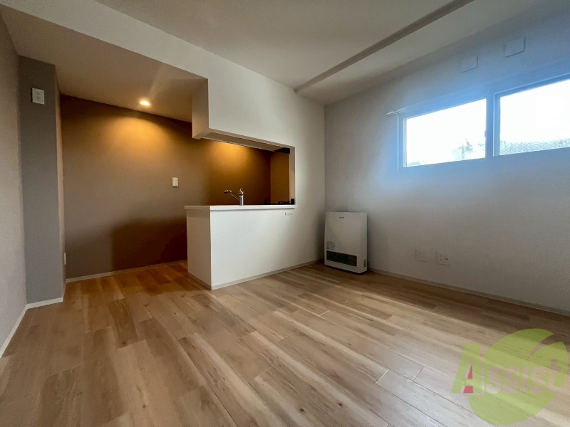 居室・リビング　広くてキレイなお部屋が広がっていて、充実した生活が送れそう。