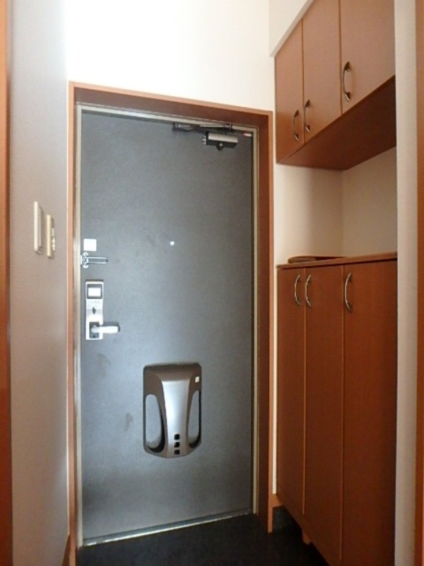 玄関　図面と現状に相違がある場合には現状を優先