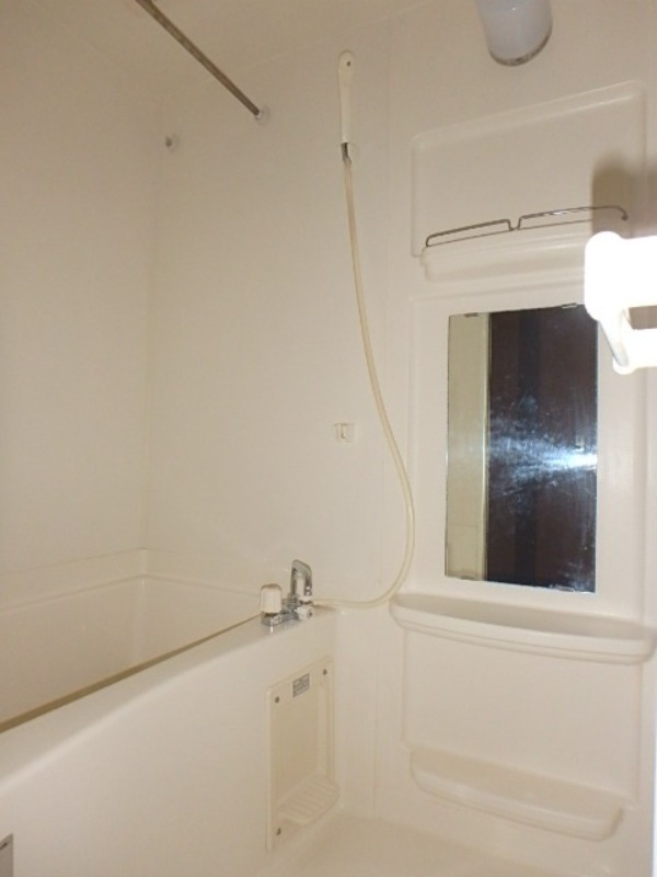 バス・シャワールーム　図面と現状に相違がある場合には現状を優先