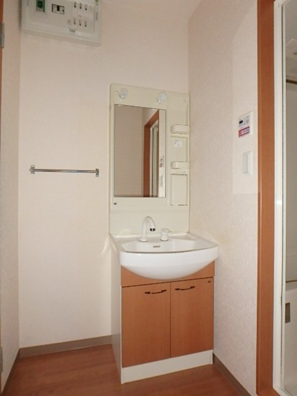 洗面設備　図面と現状に相違がある場合には現状を優先