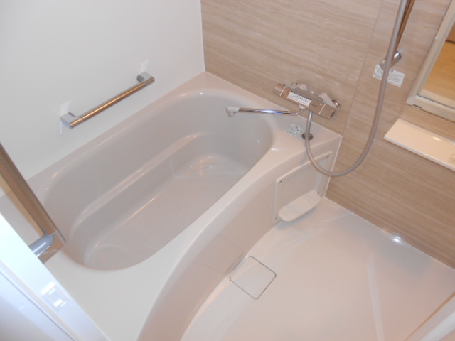 バス・シャワールーム　別部屋参考写真