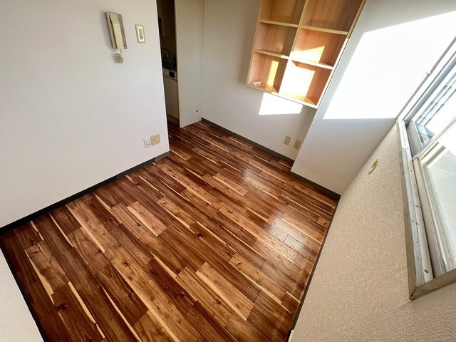 居室・リビング　他号室の写真です