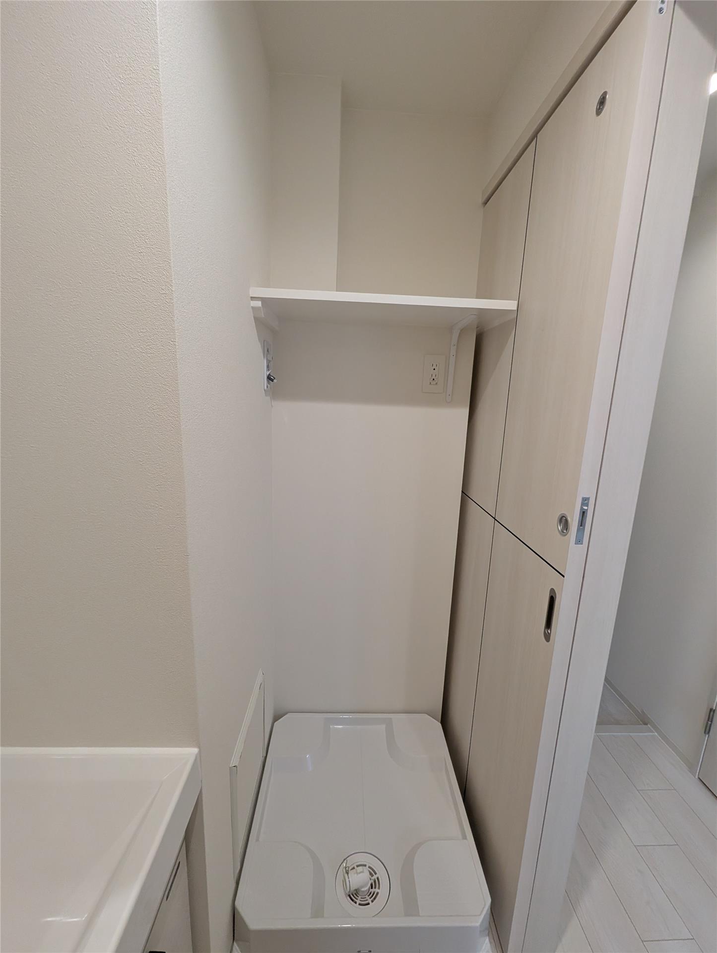 その他　写真は同タイプの別部屋です。