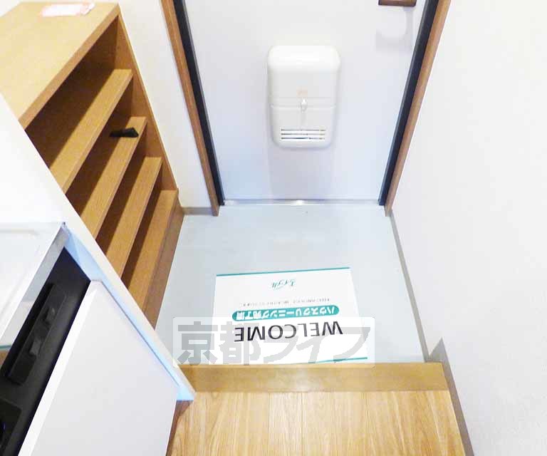 玄関　シューズボックスあります。