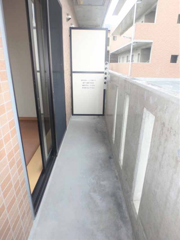 バルコニー　南向きで日当たり良好☆