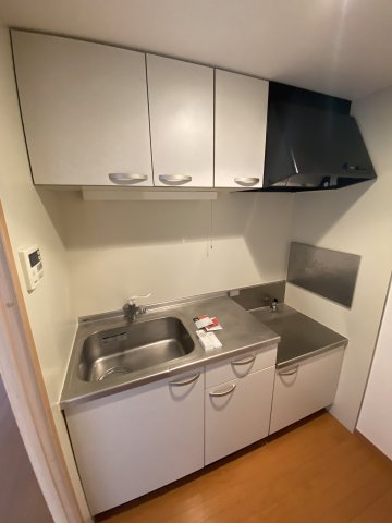 キッチン　同物件内別号室のお写真になります