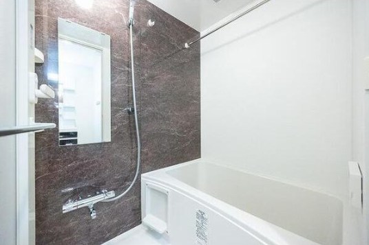 バス・シャワールーム　※別部屋の写真です。