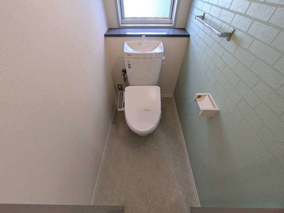 トイレ　トイレ