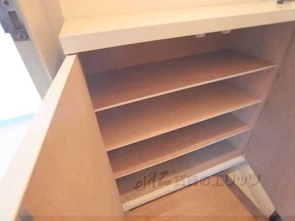 その他設備　下駄箱