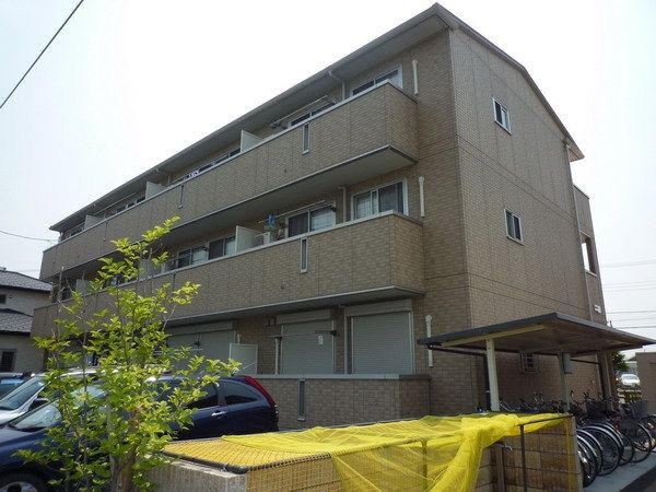 建物外観　２００８年築　駅徒歩１０分
