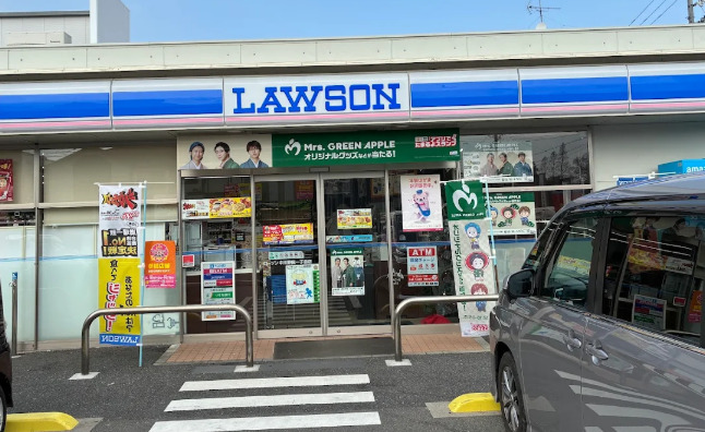 コンビニ　ローソン 中川野田一丁目店（コンビニ）まで524m