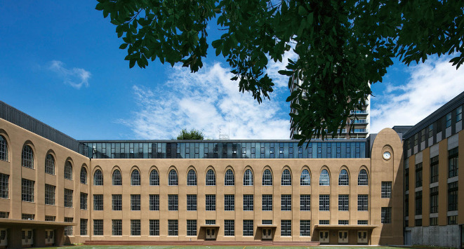 小学校　千代田区立九段小学校（小学校）まで340m