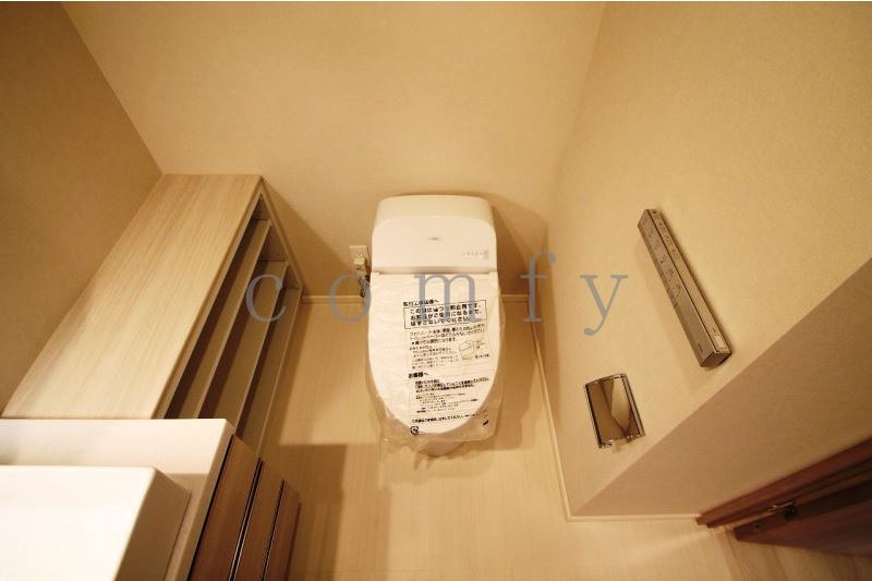 トイレ　ウォシュレット付きトイレ